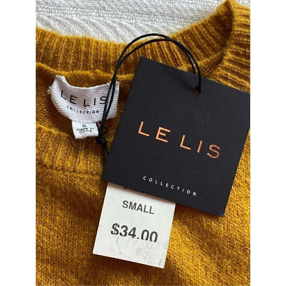 Le Lis Collections Small “Pretty Southern” Sweater - Picture 4 of 6